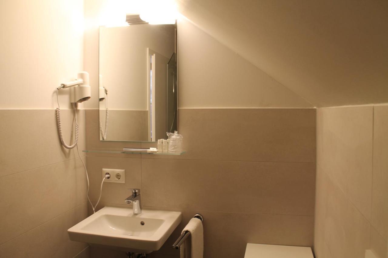 Gnadental-Stuberl Hotel Grossaitingen Luaran gambar